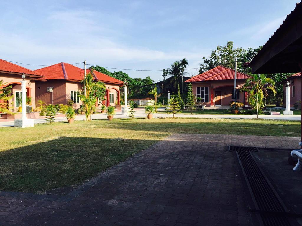 Harmony Guesthouse Sdn Bhd Padang Mat Sirat Exterior foto